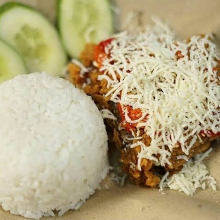 Ayam geprek keju nasi