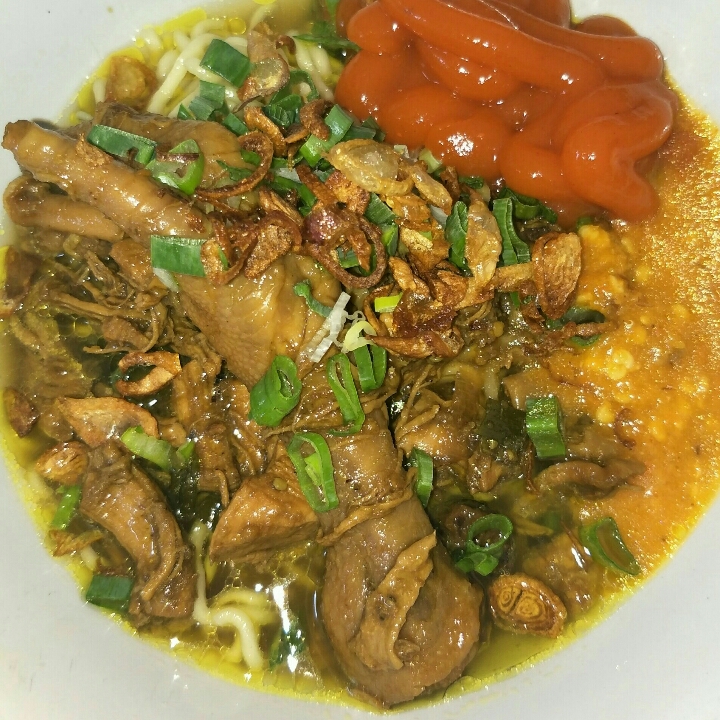 BAKSO PENGKOLAN Amy Zahra - Mie Ayam Ceker 