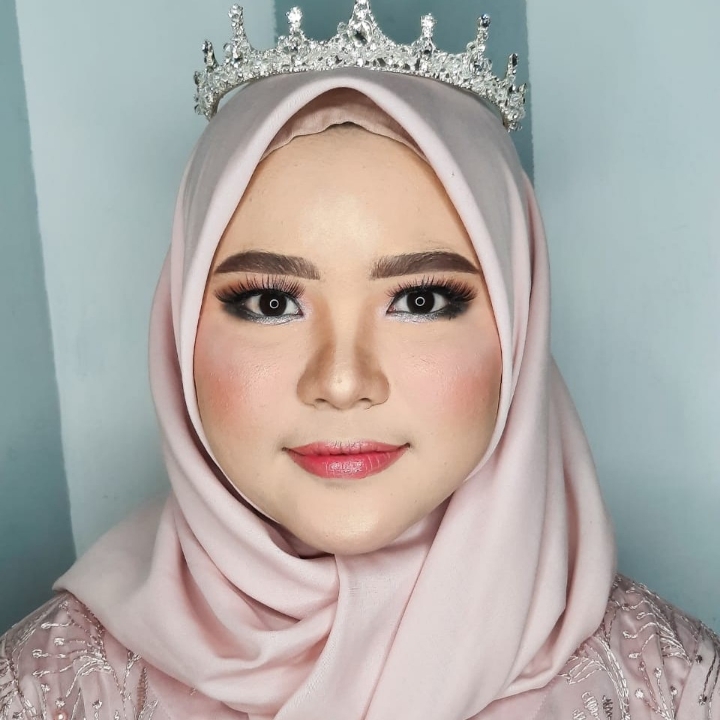 AIMA MAKE UP 2