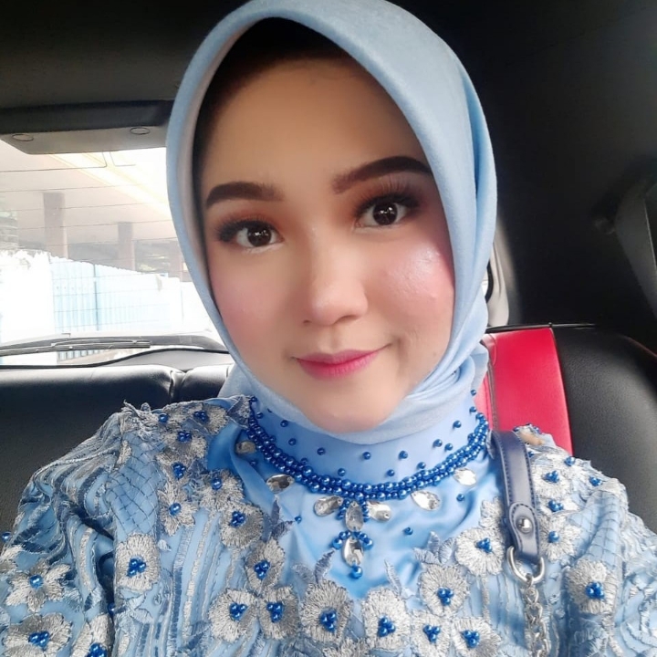 AIMA MAKE UP 4