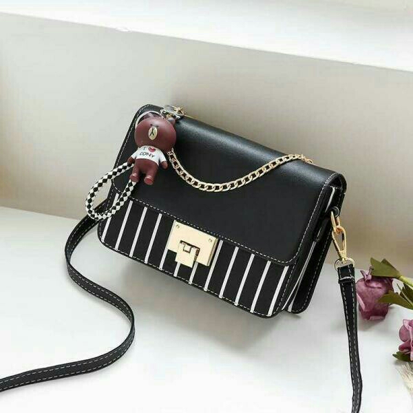 BB 1882B Tas Wanita Hitam