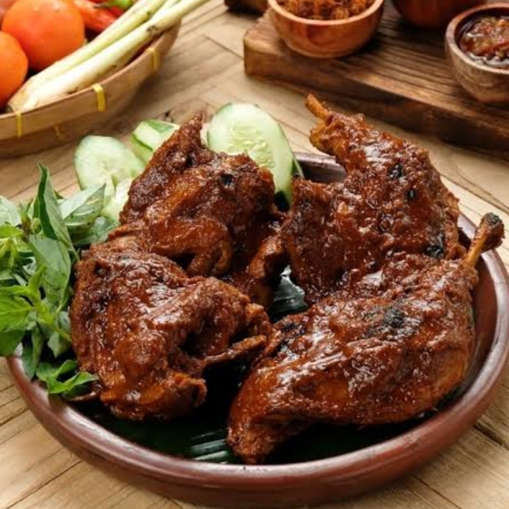 BEBEK BAKAR 