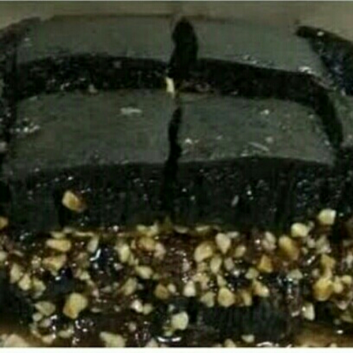 BLACK FOREST KACANG COKLAT SUSU 