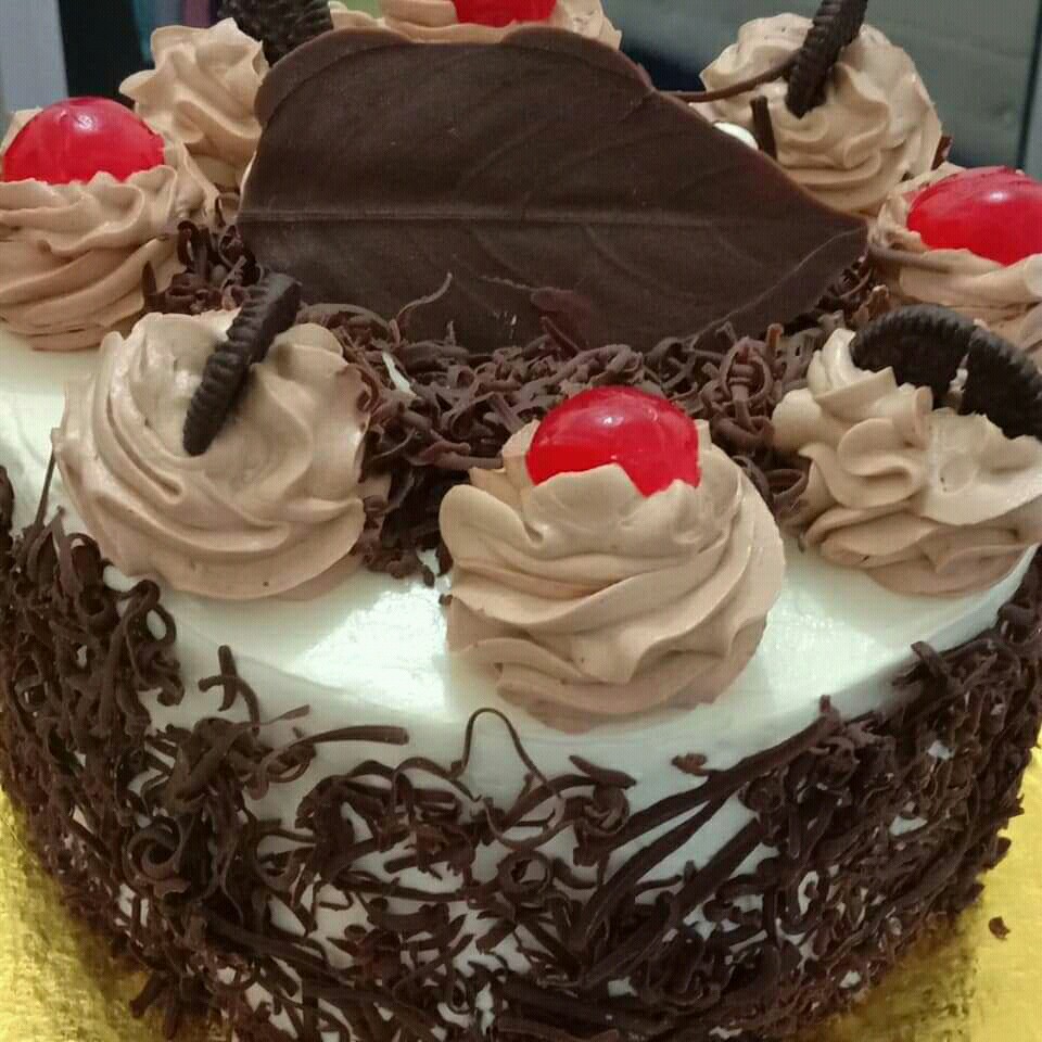 BOLU ULANG TAHUN