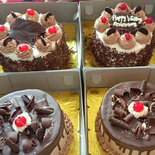 BOLU ULANG TAHUN 2