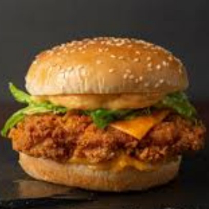 BURGER AYAM KEJU TELUR 