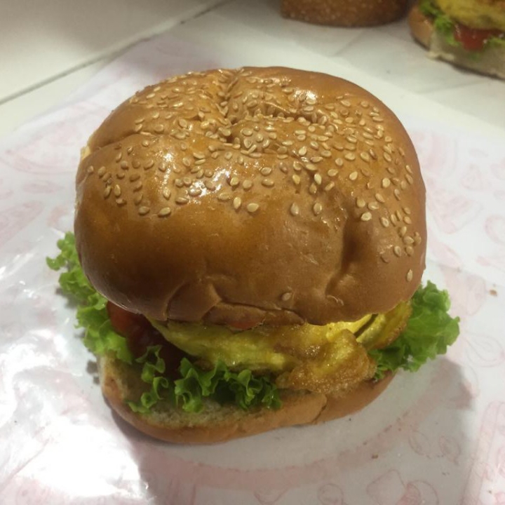 BURGER TELUR