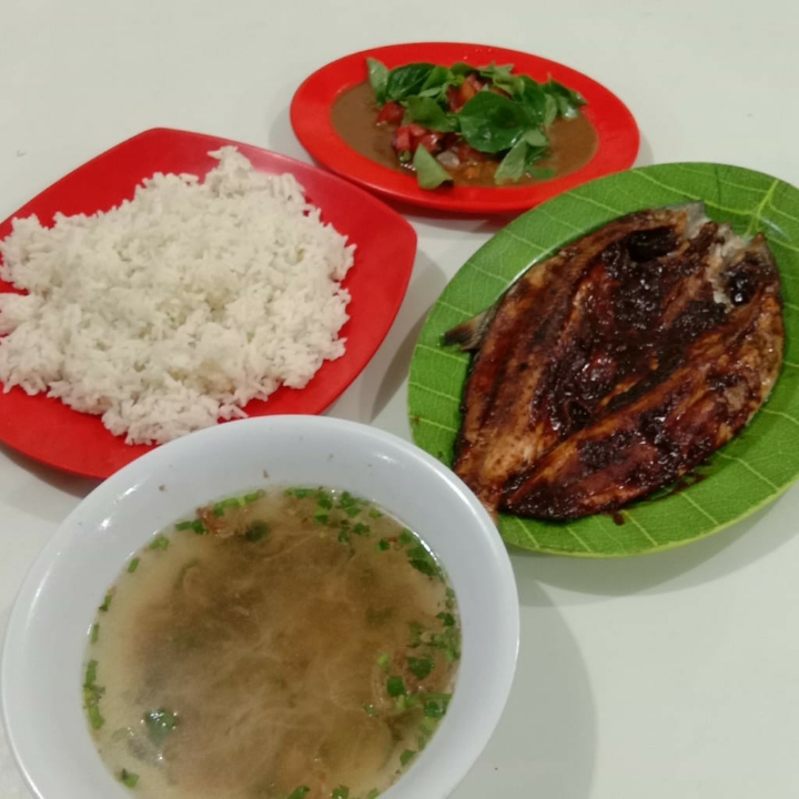  Bandeng Bakar Sabal Oles 
