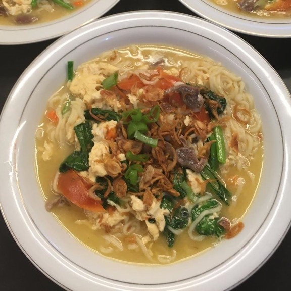 Bakmi Rebus Pak Naryo