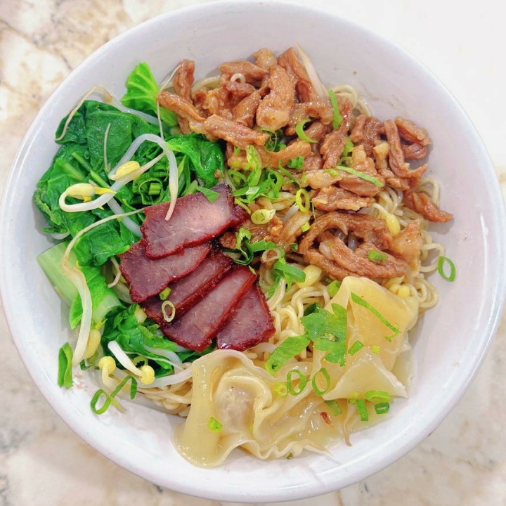Bakmie Pangsit Daging Babi Merah 