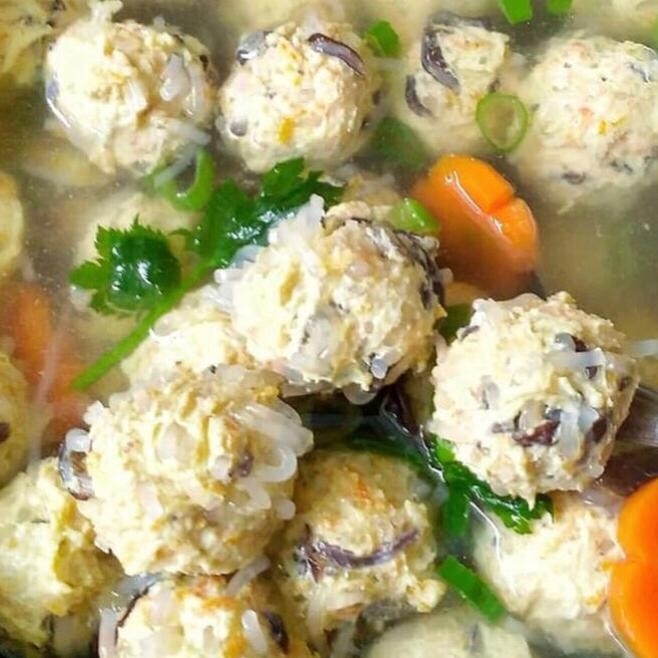 Bakso Ayam Serabut