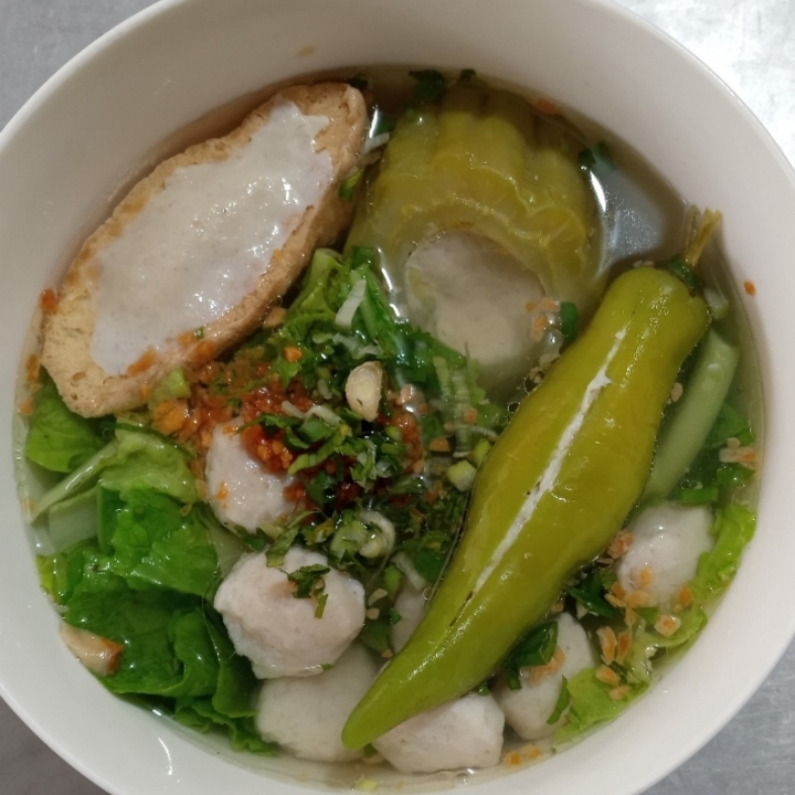 Bakso Ikan Komplit Kwetiau 