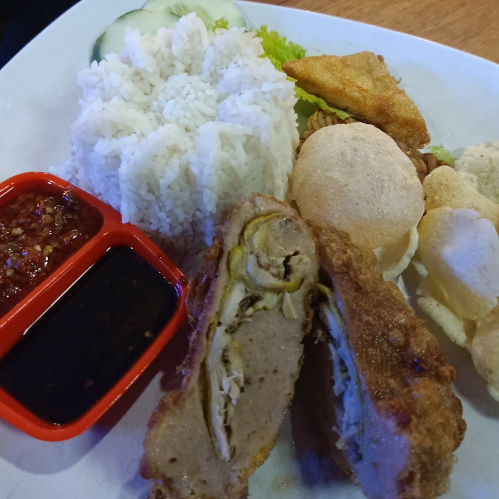 Bakso Penyet Dan Nasi