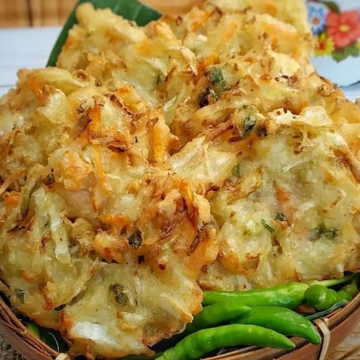 Bakwan Goreng Pedas Hangat