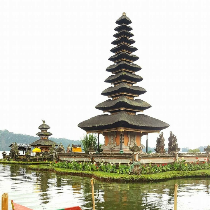 Bali Bedugul and Tanah Lot Sunset Tour