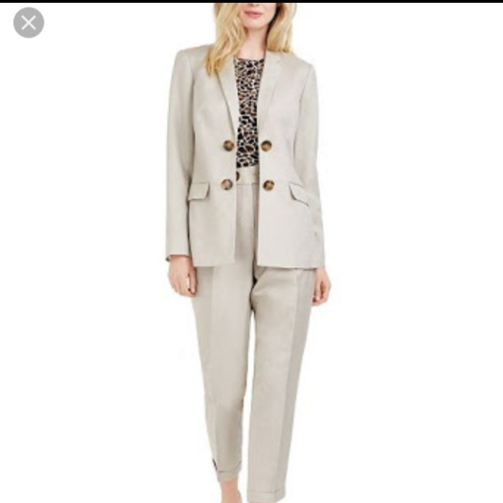 Banana Republic