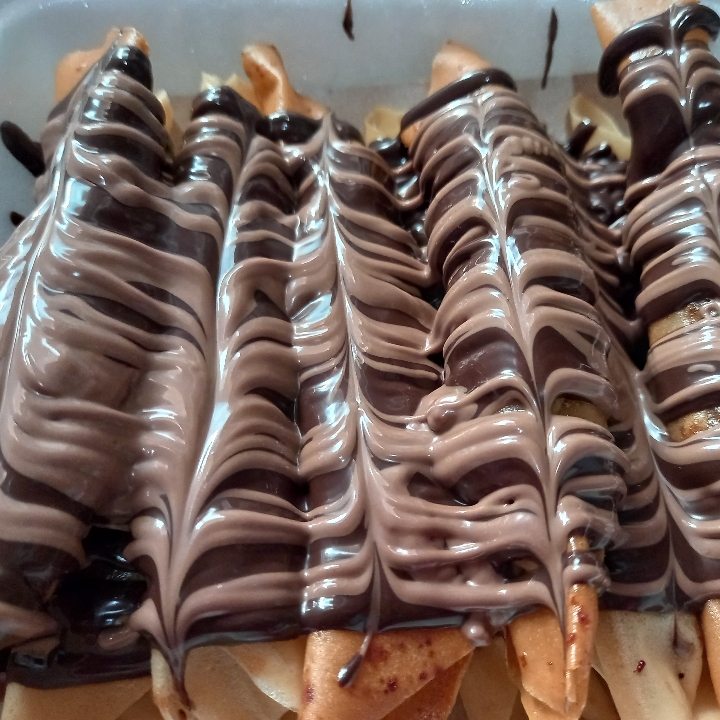 Banana Roll Full Coklat Mix Capecino