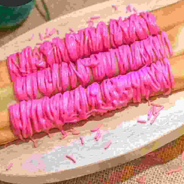 Banana Roll Topping Strawberry