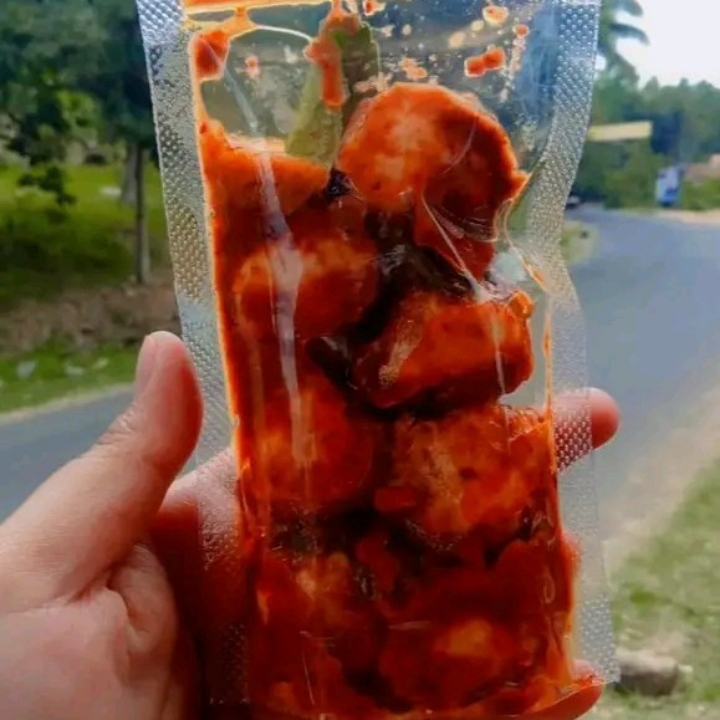 Baso merecon sama ceker merecon 