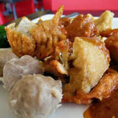 Batagor Kuah Plus Bakso
