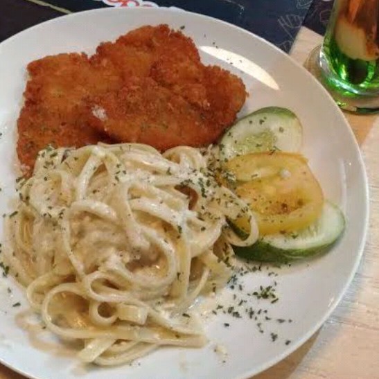 Battered Dori With Fett Alfredo