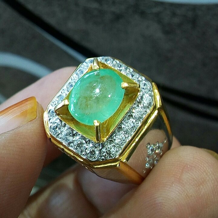 Batu Cincin Jambrud Colombia