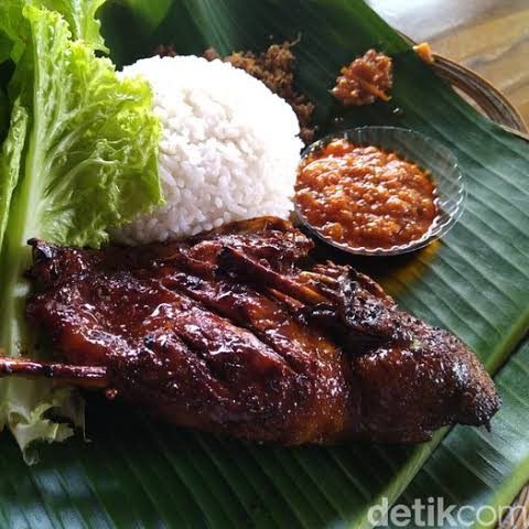 Bebek Bakar