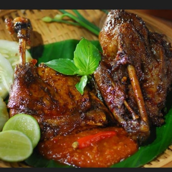 Bebek Bakar
