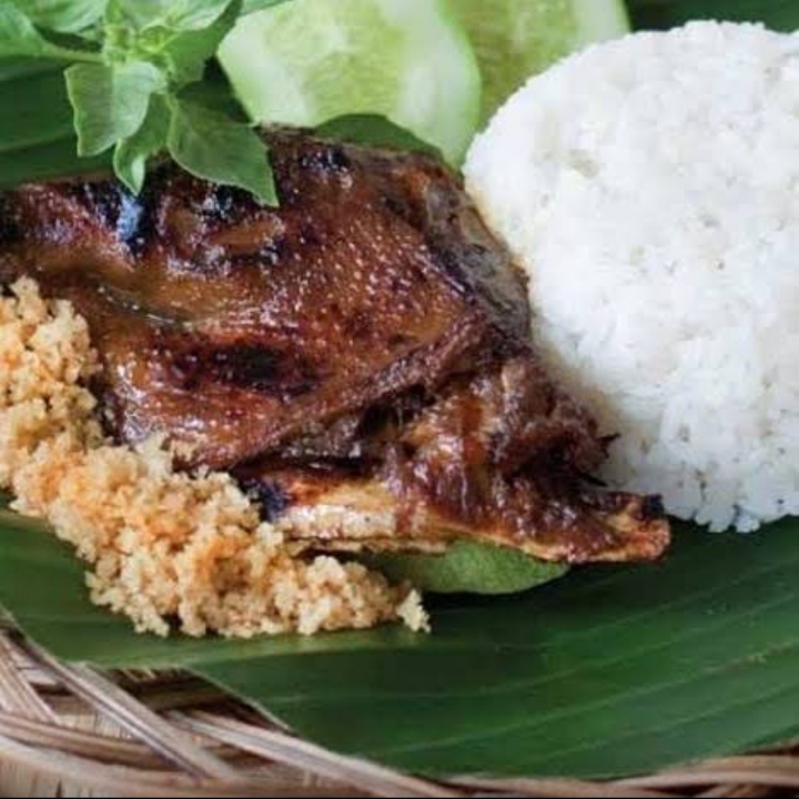 Nasi Bebek Bakar Kremes Besar