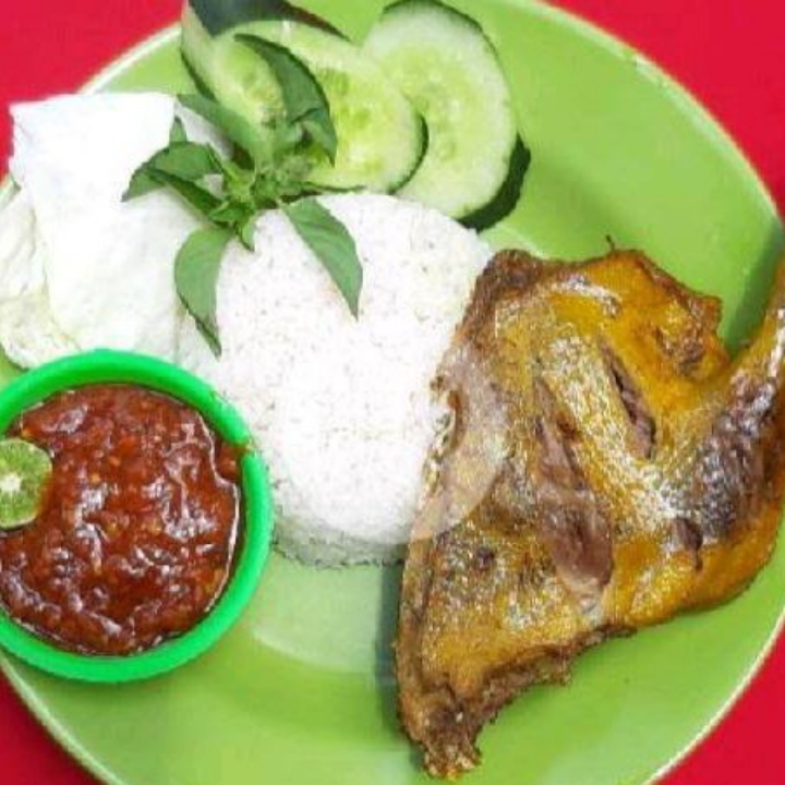 Bebek Goreng 