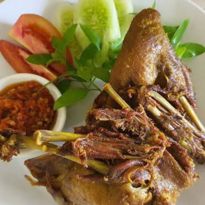 Bebek Goreng