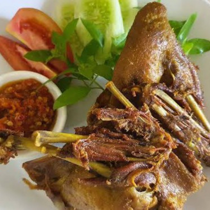 Bebek Goreng 