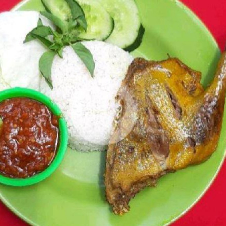 Bebek Goreng 