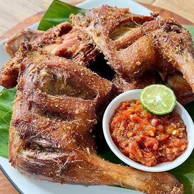 Bebek Goreng