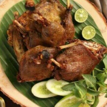 Bebek Goreng