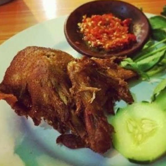 Bebek Goreng Empuk Gurih