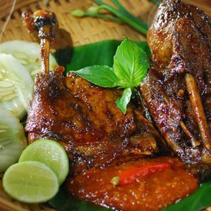Bebek Panggang Sop