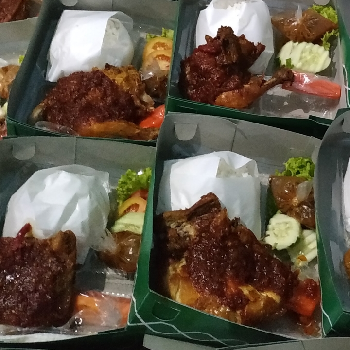 Bebek Penyet Presto