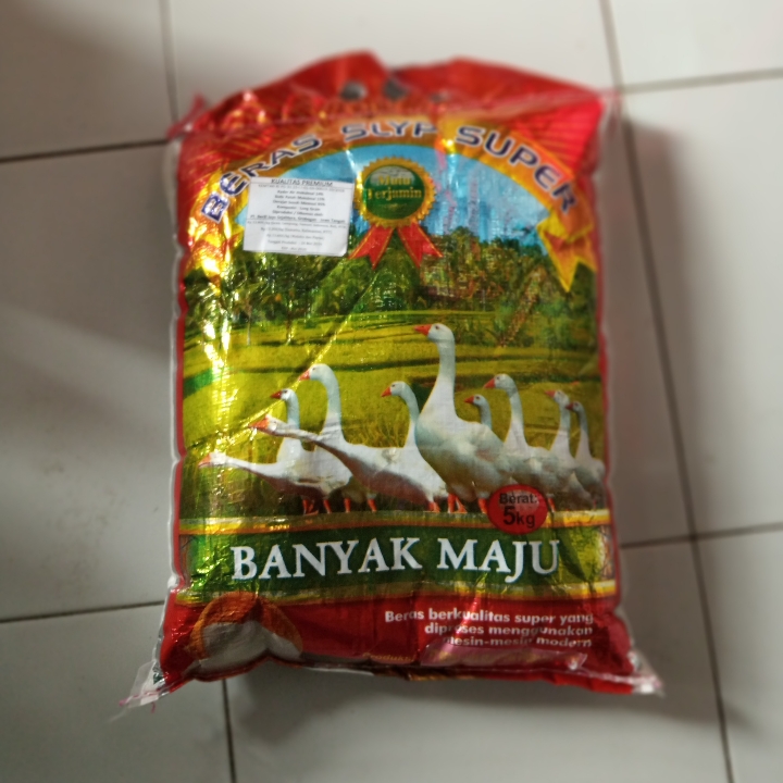 Beras Banyak Maju 5 Kg