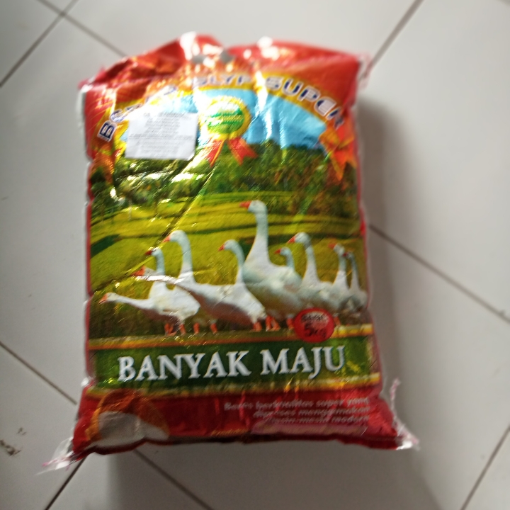 Beras Banyak Maju 5 Kg 2