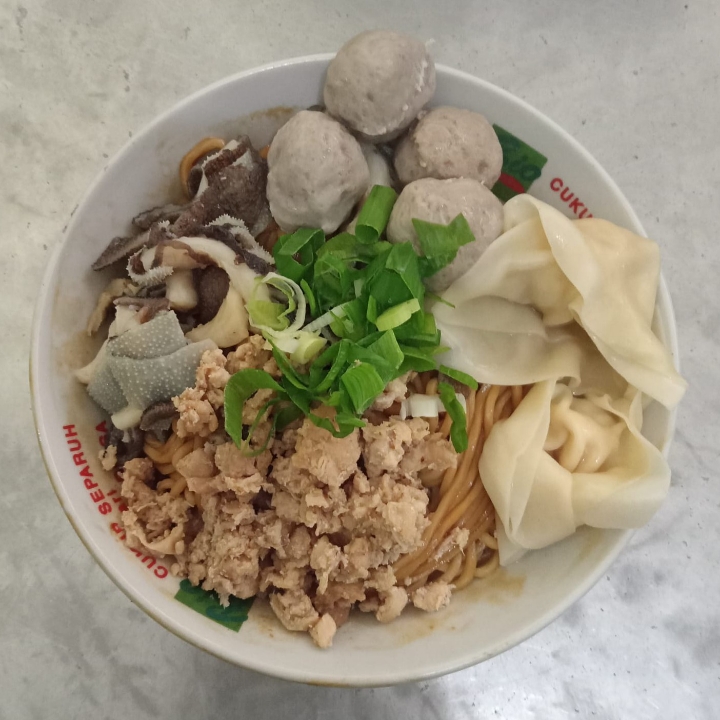 Bihun Atau Yahun Manis Baso Babat Pangsit