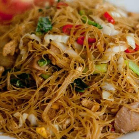 Bihun Goreng Komplit