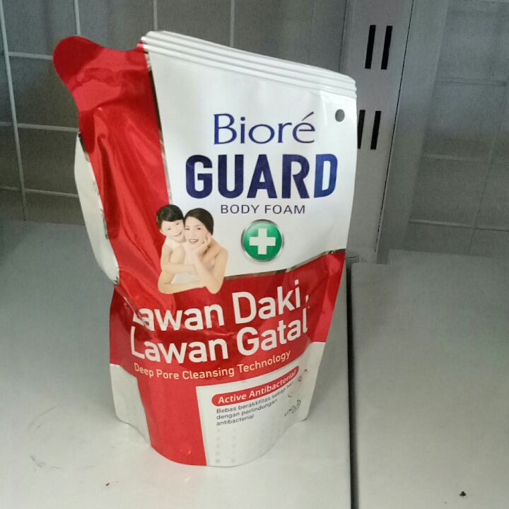 Biore Guard Body Foam