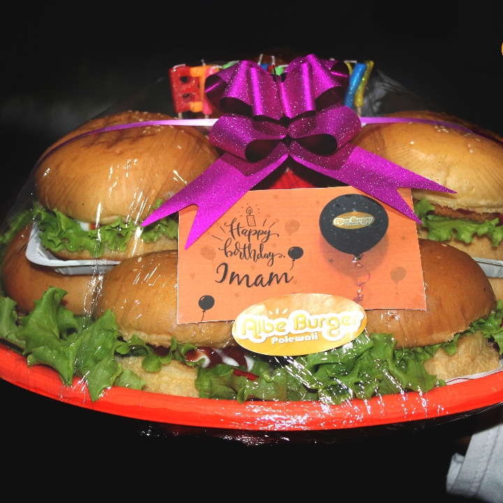 BIRTHDAY BURGER 3