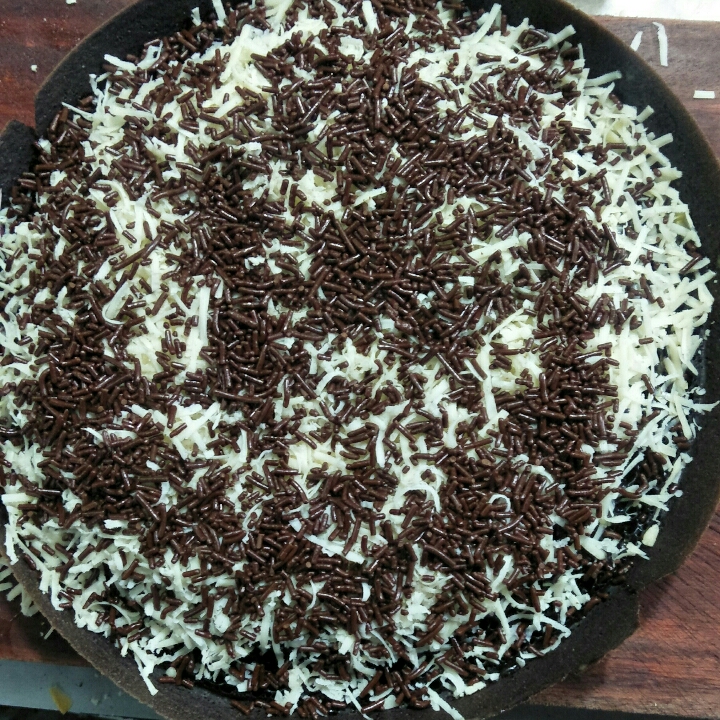 Black Forest Keju Coklat Susu