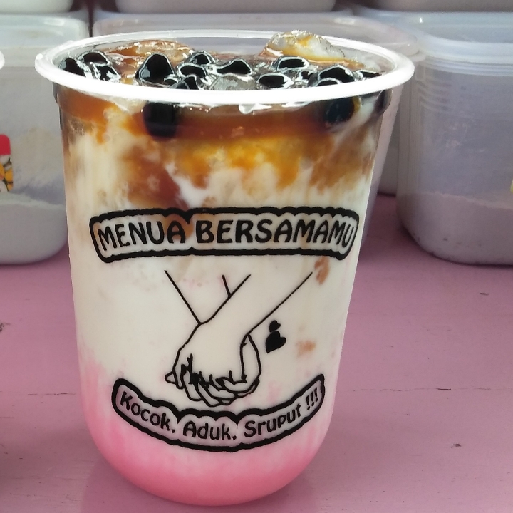 Boba Drink Strawberry