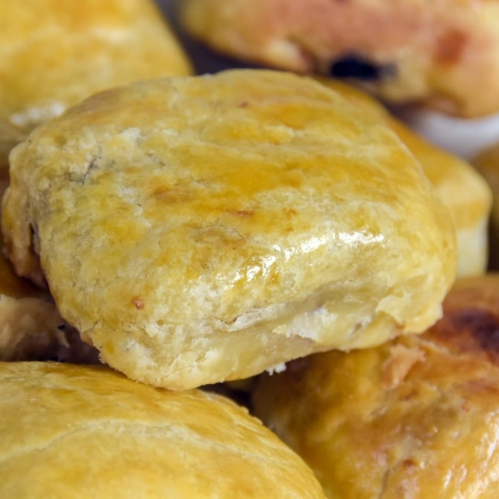 Bolen Kota Tua Ampenan - Pisang Keju