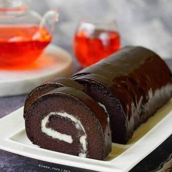 Bolu Gulung Coklat