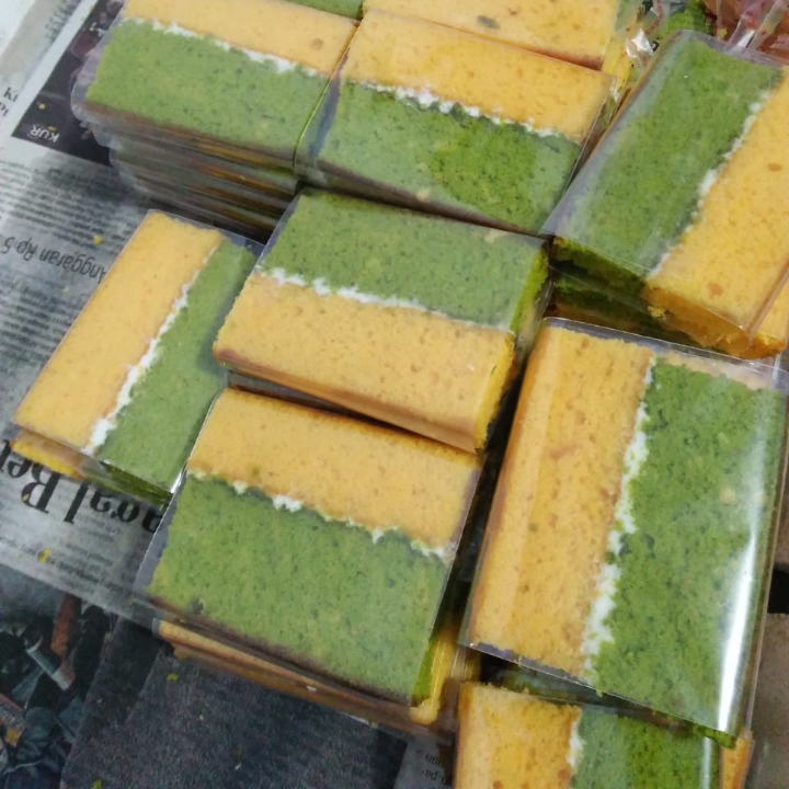 Bolu Lapis Matcha