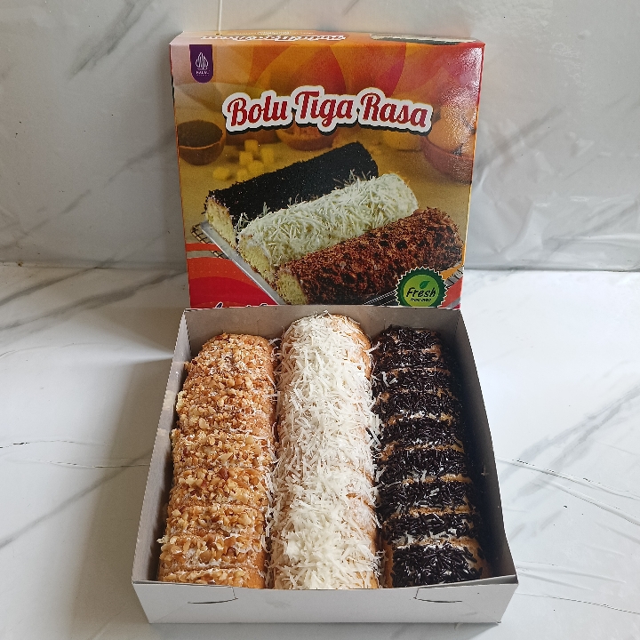 Bolu Tiga Rasa